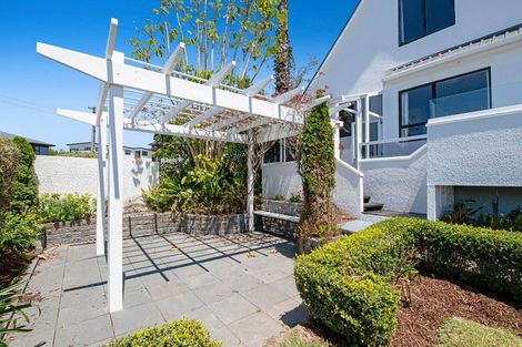 Photo of property in 1/6 Duncansby Road, Stanmore Bay, Whangaparaoa, 0932