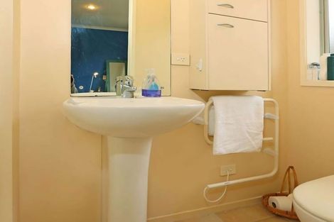 Photo of property in 1 Braestar Court, Henderson, Auckland, 0612
