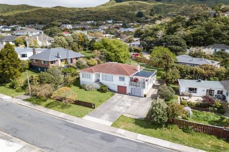 Photo of property in 4 Huia Street, Tawa, Wellington, 5028
