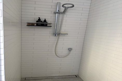 Photo of property in 24 Carnmore Place, Torbay, Auckland, 0630