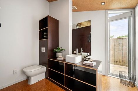 Photo of property in 2 Balmoral Terrace, Newtown, Wellington, 6021