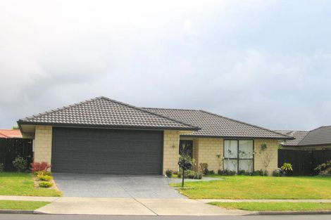 Photo of property in 21 Wayne Francis Drive, East Tamaki, Auckland, 2016