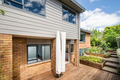 Photo of property in 14 Lesa Annis Place, Henderson, Auckland, 0612