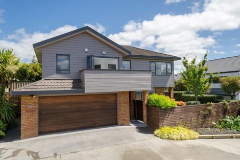 Photo of property in 14 Lesa Annis Place, Henderson, Auckland, 0612