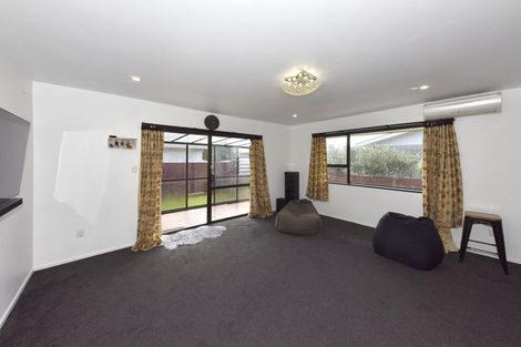 Photo of property in 4/82 Lincoln Road, Hillmorton, Christchurch, 8024