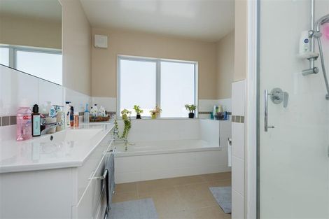 Photo of property in 2/42 Hoover Street, Brooklyn, Wellington, 6021