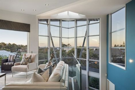 Photo of property in 25 Hastings Road, Mairangi Bay, Auckland, 0630