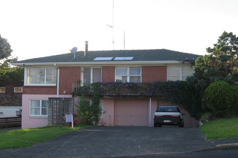 Photo of property in 2 Anne Road, Hillcrest, Auckland, 0627