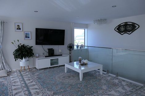 Photo of property in 10 Regis Park Drive, Pukekohe, 2120