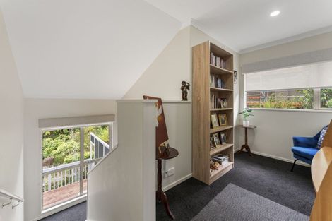 Photo of property in 19 Te Urunga Place, Acacia Bay, Taupo, 3330