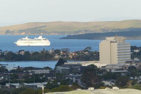 Photo of property in 35 High Road, Glenfield, Auckland, 0629