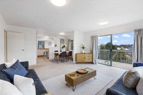 Photo of property in 1/12 Sunnyfield Crescent, Glenfield, Auckland, 0629