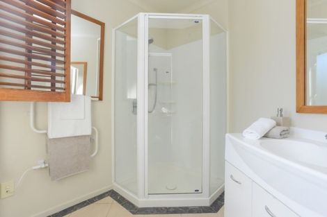 Photo of property in 28 Russell Robertson Drive, Havelock North, 4130