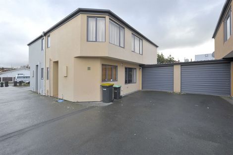 Photo of property in 2/90 Picton Avenue, Riccarton, Christchurch, 8011