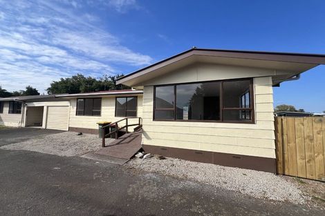 Photo of property in 45 Karen Crescent, Dinsdale, Hamilton, 3204