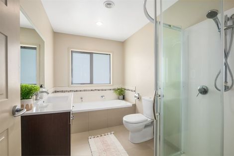 Photo of property in 30 Aotea Drive, Aotea, Porirua, 5024