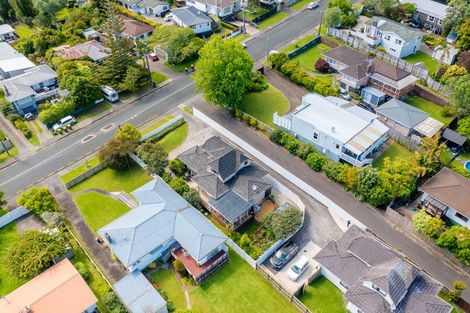 Photo of property in 2/84 Verbena Road, Birkdale, Auckland, 0626