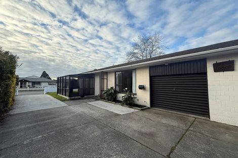 Photo of property in 74 Denise Crescent, Hornby, Christchurch, 8042