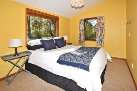 Photo of property in 18 Evans Pass Road, Sumner, Christchurch, 8081