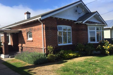 Photo of property in 253 Macandrew Road, Forbury, Dunedin, 9012