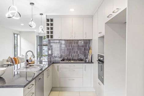 Photo of property in 202 Porchester Road, Takanini, 2112