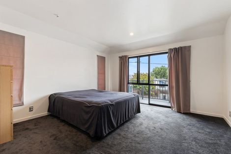 Photo of property in 1 Trist Place, Edgeware, Christchurch, 8013