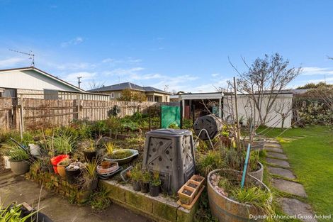 Photo of property in 16 Maunder Street, Marton, 4710