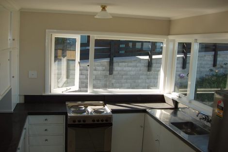 Photo of property in 73 Mills Road, Brooklyn, Wellington, 6021