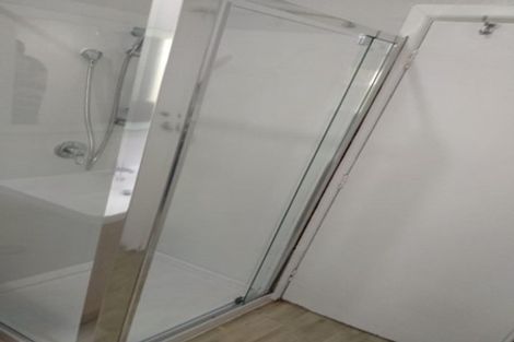 Photo of property in 88 Newlands Road, Newlands, Wellington, 6037