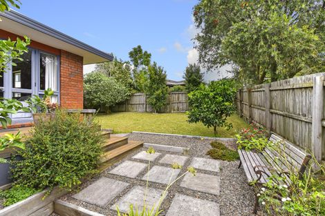 Photo of property in 6 Gleneagles Grove, Wattle Downs, Auckland, 2103