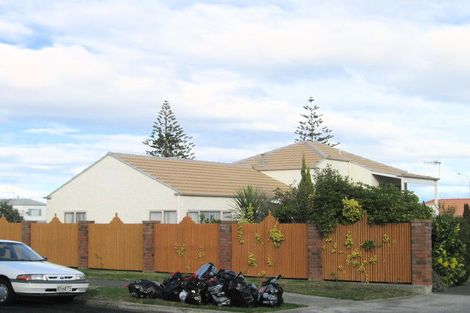 Photo of property in 1/184 Charles Street, Westshore, Napier, 4110