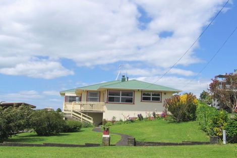 Photo of property in 62 The Crescent, Waihi Beach, 3611