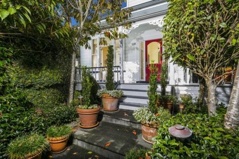 Photo of property in 8 Dodson Avenue, Milford, Auckland, 0620