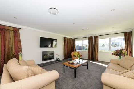 Photo of property in 35 Rodeo Drive, Kelvin Grove, Palmerston North, 4414