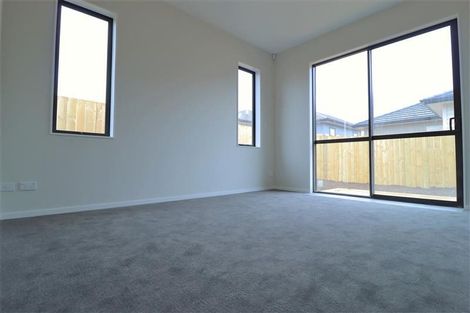 Photo of property in 10 Olivia Road, Pukekohe, 2120