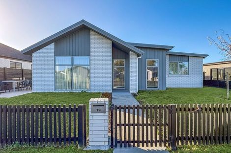 Photo of property in 19 Te Au Rere Crescent, Cambridge, 3434