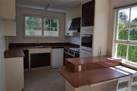 Photo of property in 8 Moorpark Place, Ilam, Christchurch, 8041