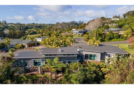 Photo of property in 13 Alderton Drive, Kerikeri, 0230