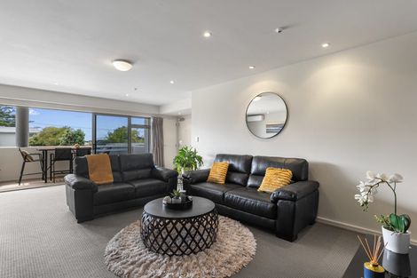 Photo of property in 2/1086 Papamoa Beach Road, Papamoa Beach, Papamoa, 3118