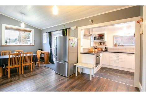 Photo of property in 85 Milton Road, Bluff Hill, Napier, 4110