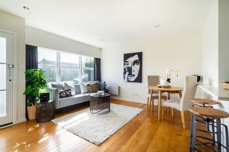 Photo of property in 2/56a Killarney Street, Takapuna, Auckland, 0622