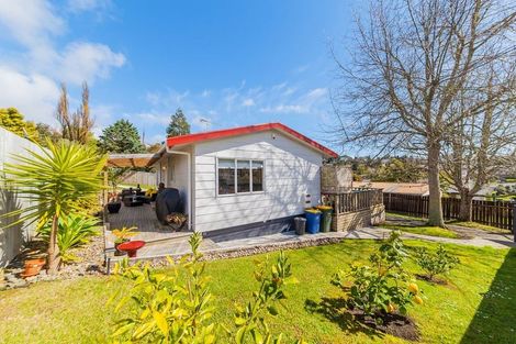 Photo of property in 18 Garton Drive, Massey, Auckland, 0614