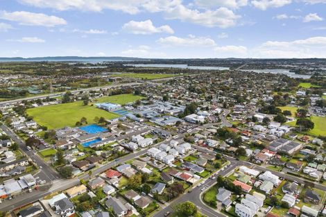 Photo of property in 11 Royal Arch Place, Rosehill, Papakura, 2113