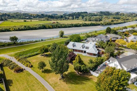 Photo of property in 17 Hind Place, Hokowhitu, Palmerston North, 4410