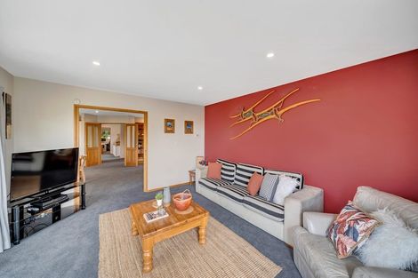 Photo of property in 6 Somerton Rise, Westmorland, Christchurch, 8025