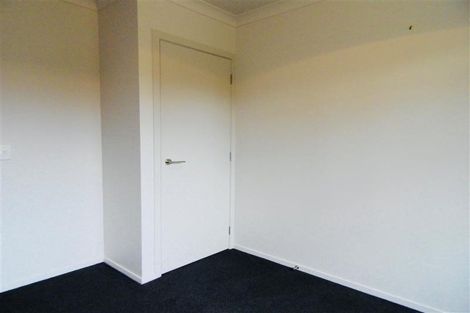 Photo of property in 14a Omata Road, Westown, New Plymouth, 4310