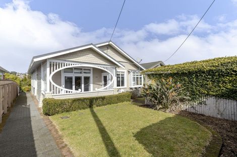 Photo of property in 14 Ngaio Street, Strandon, New Plymouth, 4312