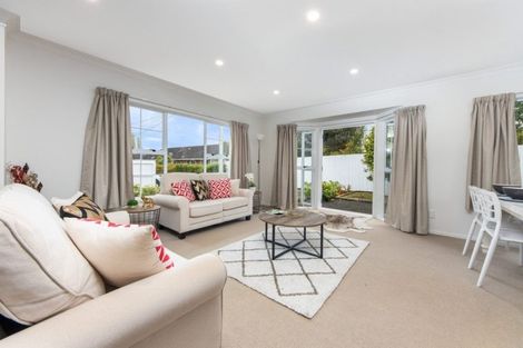 Photo of property in 3/14 Trafalgar Road, Milford, Auckland, 0620