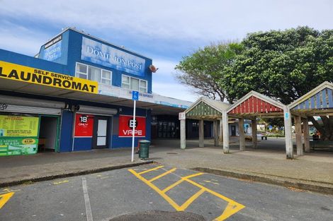 Photo of property in 3/12 Mana Avenue, Titahi Bay, Porirua, 5022