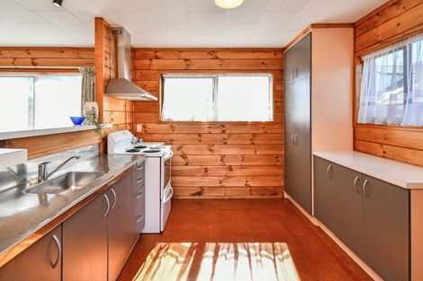 Photo of property in 1/29 Beach Road, Pahurehure, Papakura, 2113